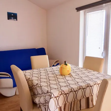 Danijela Apartment *
